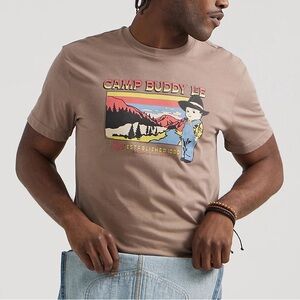NWT Lee Men’s Camp Buddy Lee Graphic Tee | Size: Small